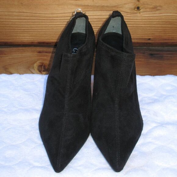 NWT Black Black Faux Suede Heeled Booties - Picture 4 of 8